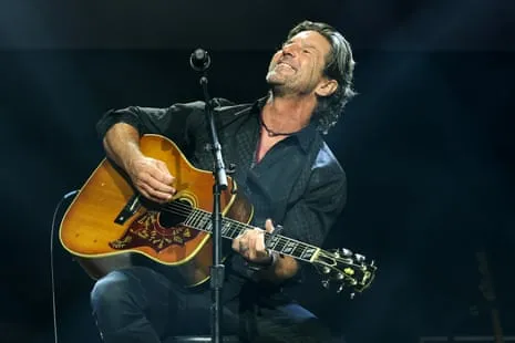 Grammy-Winning Songwriter Has Died in Plane Crash